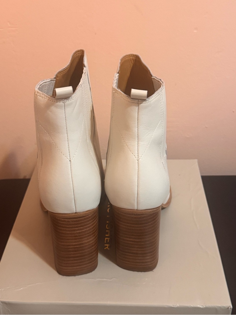 Marc Fisher White Pointed Chelsea Ankle Boots - Picture 2 of 4